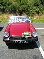 MG MGB rouge (1962-80)(Rhone, 2014) (1)